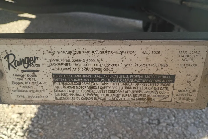 Slide: The Image of Label on 2005 Ranger 519SVX Comanche trailer, detailing specifications and safety standards. - 9