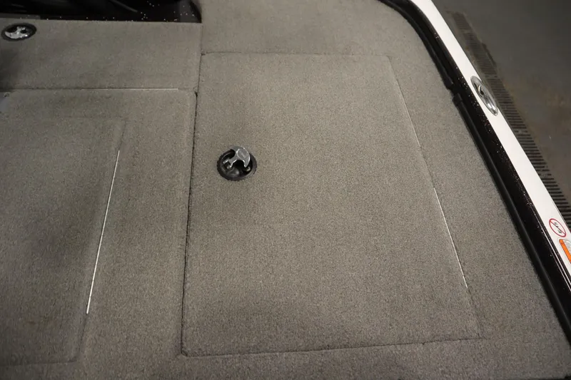 Slide: The Image of 2014 Nitro Z-7 boat deck with storage compartment and latch. - 36