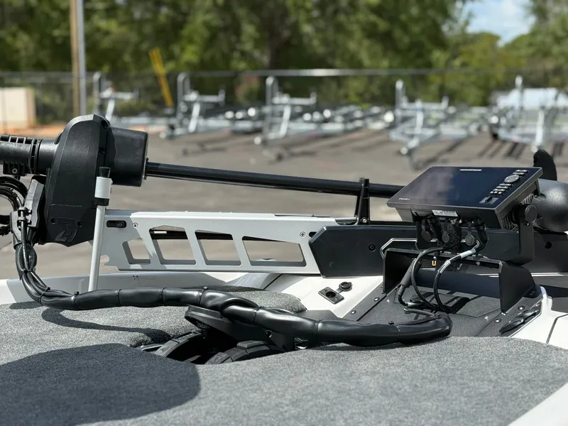 Slide: The Image of Skeeter ZXR19| 20' 2026 - 8