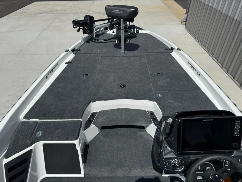 Slide: The Image of Skeeter ZXR19| 20' 2026 - 9