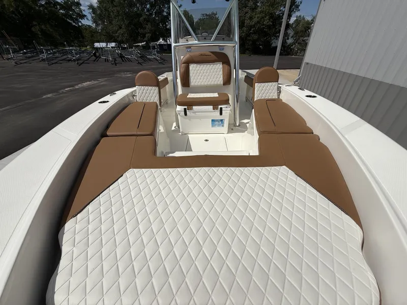 Slide: The Image of Pioneer 220 Bay Sport 2026 - 17