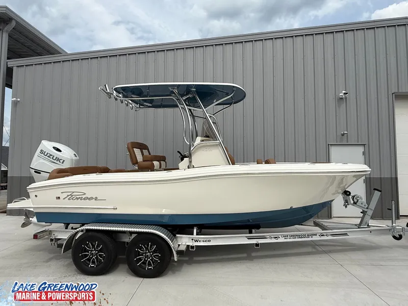 The Image of Pioneer 202 Islander 2026 - 1