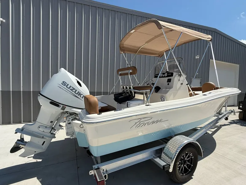 Slide: The Image of Pioneer 180 Islander 2026 - 3