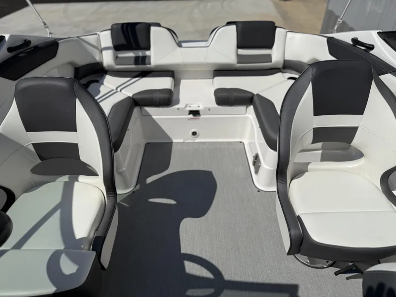 Slide: The Image of Yamaha SX210 2021 - 6