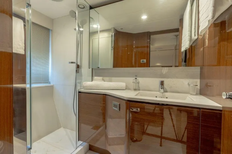 Slide: The Image of Princess 85 Kaos - Guest Head - 17