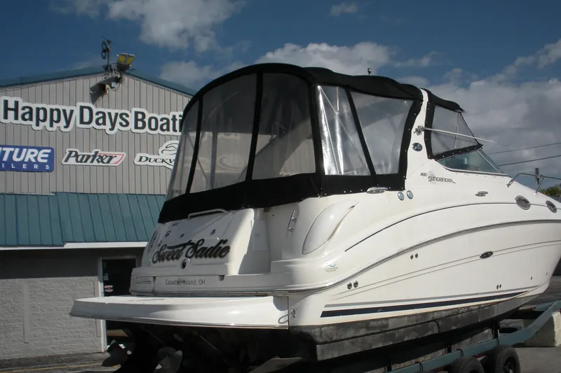 Slide: The Image of 2005 Sea Ray 280 Sundancer boat at Happy Days Boating dealership. - 19
