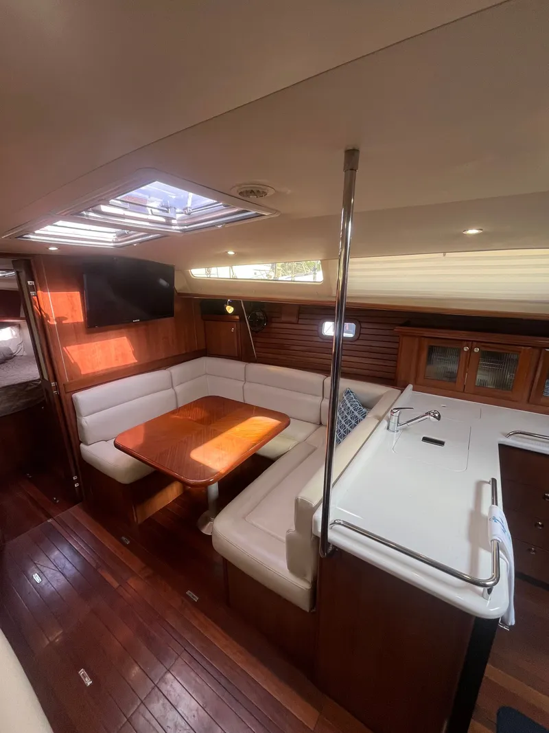 Slide: The Image of Marlow-Hunter 40 2015 - 33