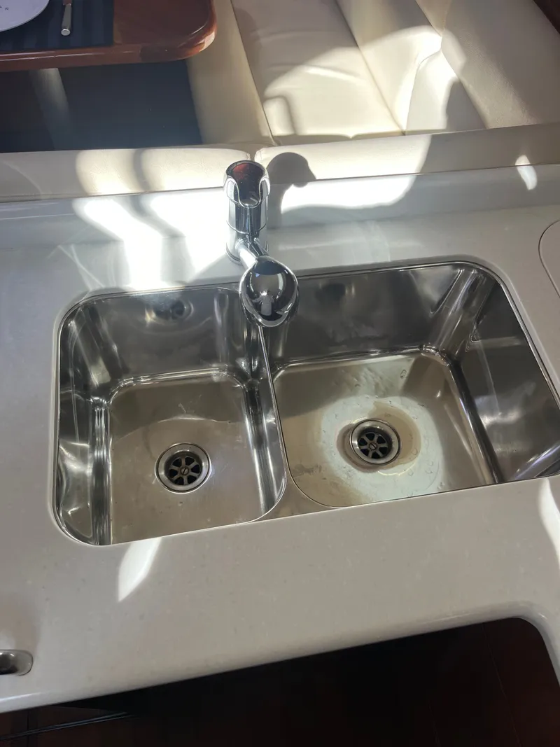 Slide: The Image of Marlow-Hunter 40 2015 - 35