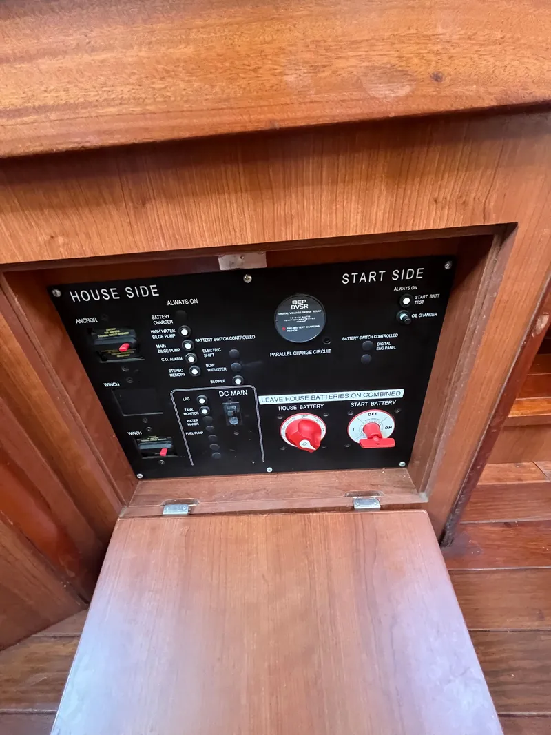 Slide: The Image of Marlow-Hunter 40 2015 - 49