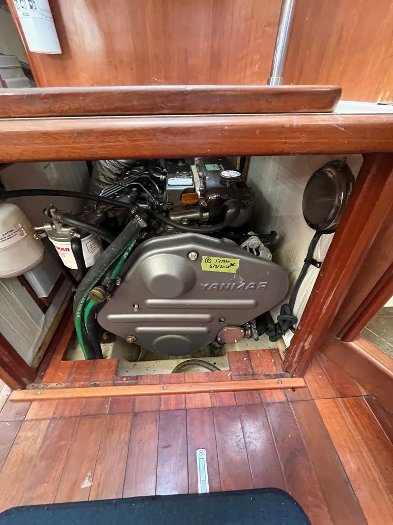 Slide: The Image of Marlow-Hunter 40 2015 - 50