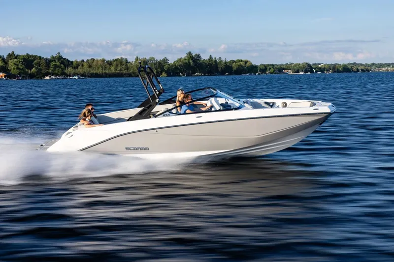 Slide: The Image of Scarab 255 SE 2026 - 15