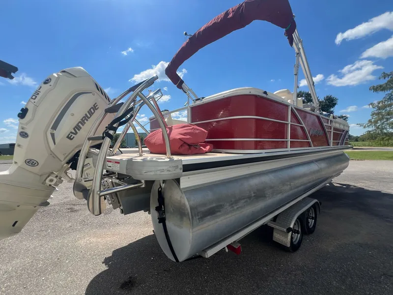 Slide: The Image of Aqua 240 SLR 2015 - 10