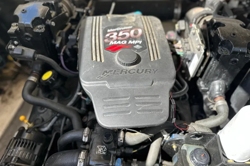 Slide: The Image of Mercury MerCruiser 350 MAG MPI engine in 2007 Sea Ray 290 SLX boat. - 21