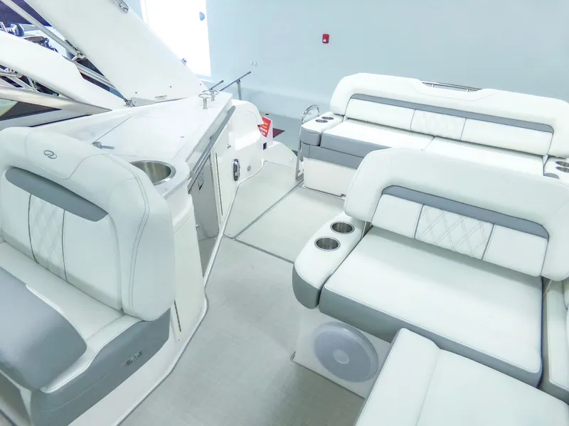 Slide: The Image of Regal 33 Express 2023 - 19