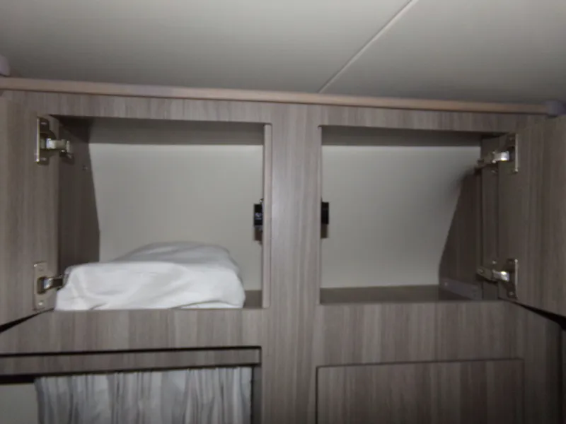 Slide: The Image of Regal 33 Express 2023 - 29