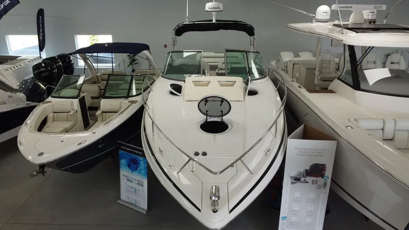 Slide: The Image of Regal 33 Express 2023 - 4