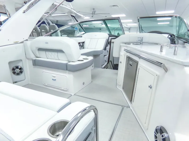 Slide: The Image of Regal 33 Express 2023 - 8