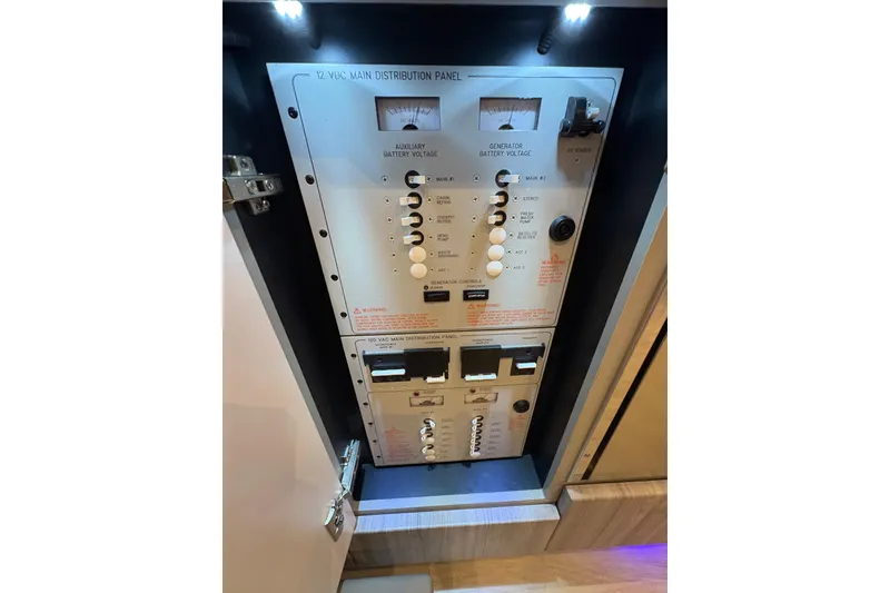 Slide: The Image of Electrical control panel on 2023 Formula 400 Super Sport Crossover boat. - 35