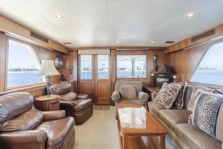 Slide: The Image of 2007 Grand Alaskan Enclosed Bridge Cpmy - Image 11 - 11