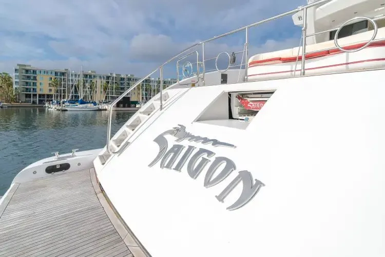 Slide: The Image of 2004 Mangusta 105 Sport - Image 24 - 24