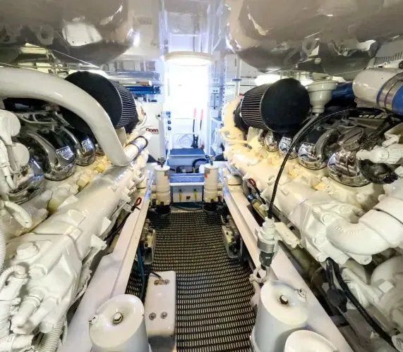 Slide: The Image of 2004 Viking 45 Convertible - Image 29 - 29