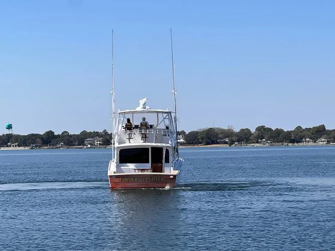 Slide: The Image of 2004 Viking 45 Convertible - Image 5 - 5