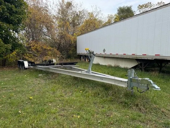 Slide: The Image of 2019 Scout 355 Lxf - Image 25 - 25