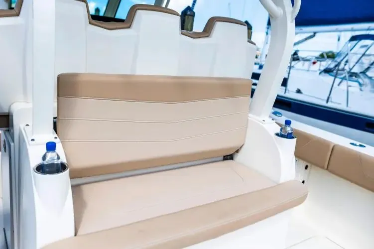 Slide: The Image of 2019 Scout 355 Lxf - Image 7 - 7