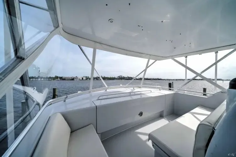 Slide: The Image of 1998 Hatteras 60 Convertible - Image 13 - 13