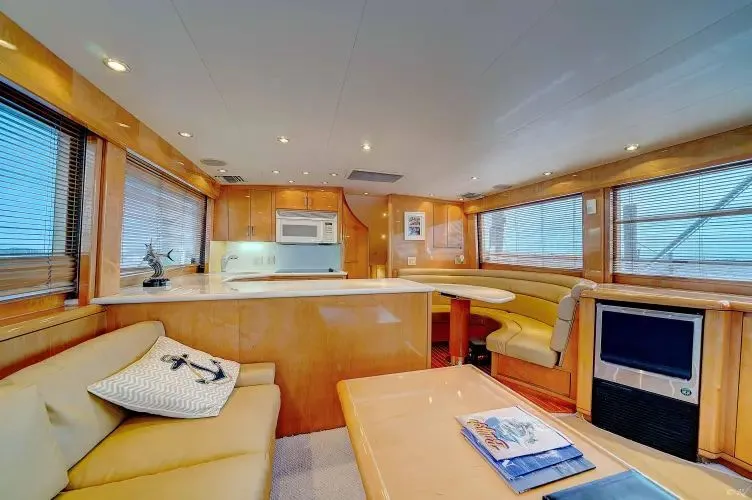 Slide: The Image of 1998 Hatteras 60 Convertible - Image 26 - 26