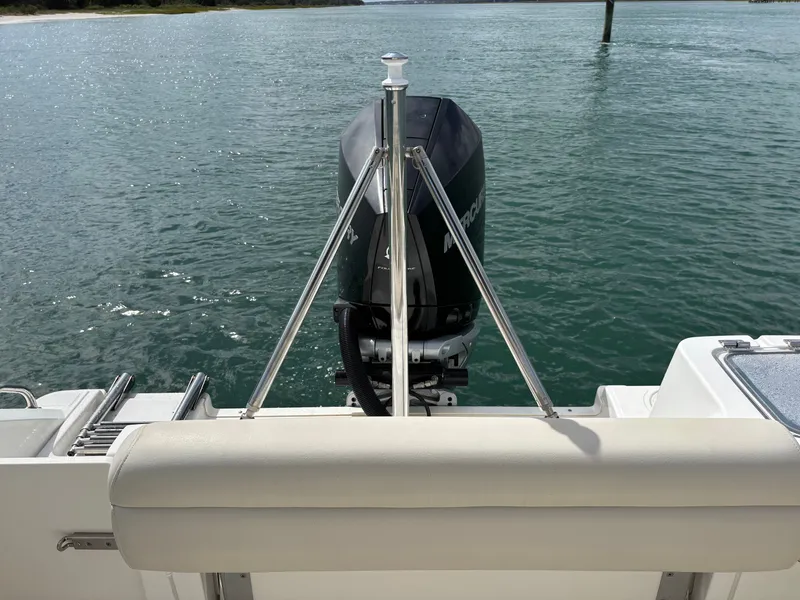 Slide: The Image of Boston Whaler 230 Outrage 2019 - 21
