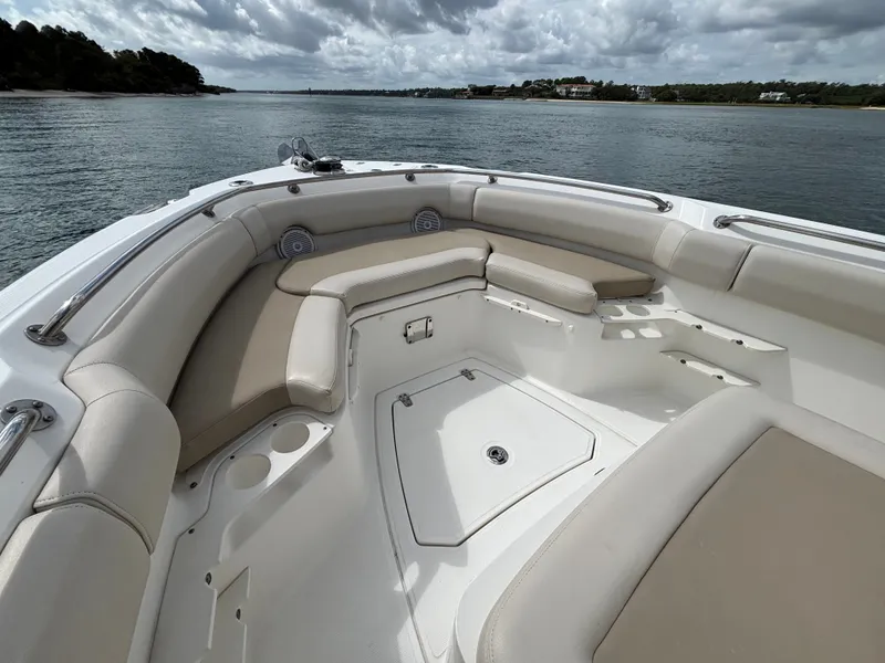 Slide: The Image of Boston Whaler 230 Outrage 2019 - 36