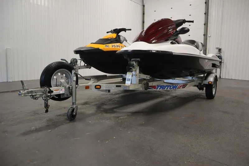 Slide: The Image of 2015 Sea-Doo Spark for 3 on trailer in indoor storage. - 34