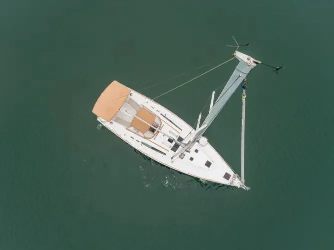 Slide: The Image of 2009 Beneteau Oceanis 49 - Image 13 - 13