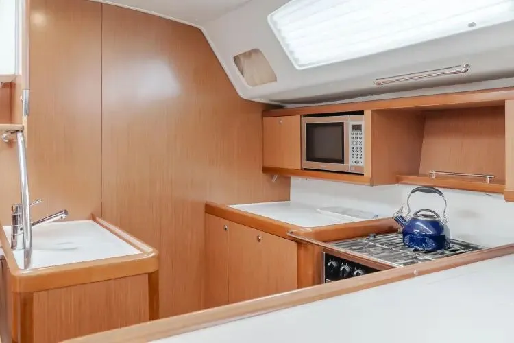 Slide: The Image of 2009 Beneteau Oceanis 49 - Image 19 - 19