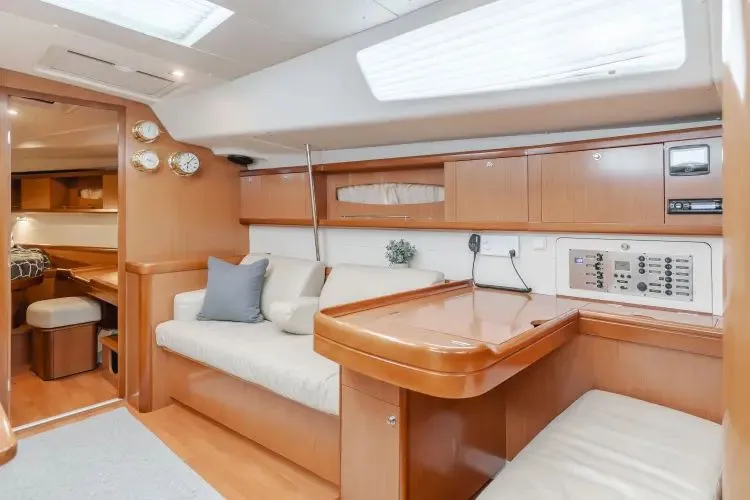Slide: The Image of 2009 Beneteau Oceanis 49 - Image 20 - 20