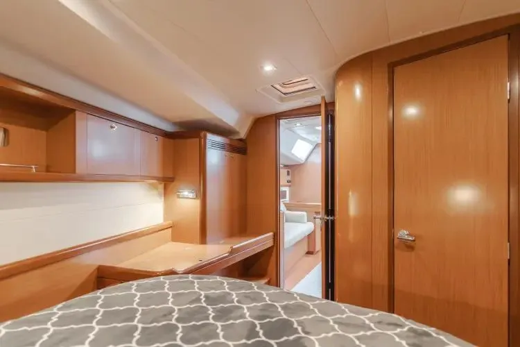 Slide: The Image of 2009 Beneteau Oceanis 49 - Image 29 - 29