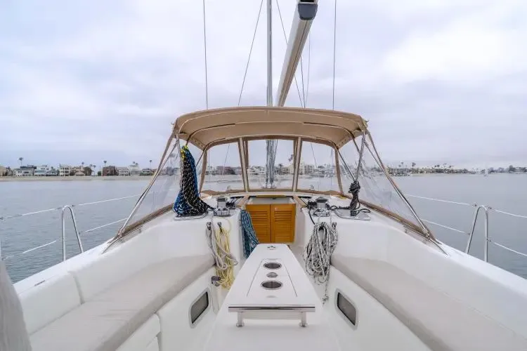 Slide: The Image of 2009 Beneteau Oceanis 49 - Image 37 - 37