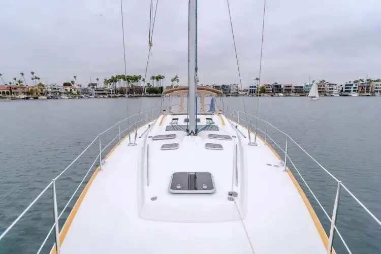 Slide: The Image of 2009 Beneteau Oceanis 49 - Image 44 - 44