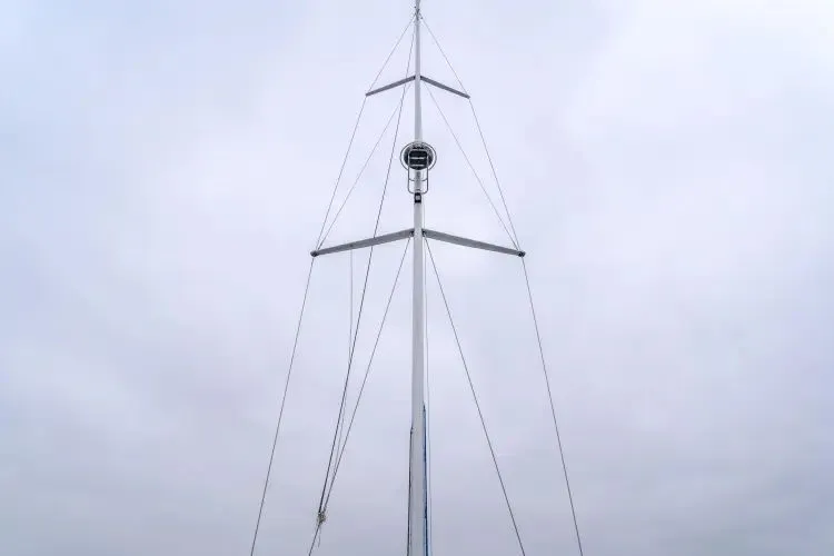 Slide: The Image of 2009 Beneteau Oceanis 49 - Image 45 - 45