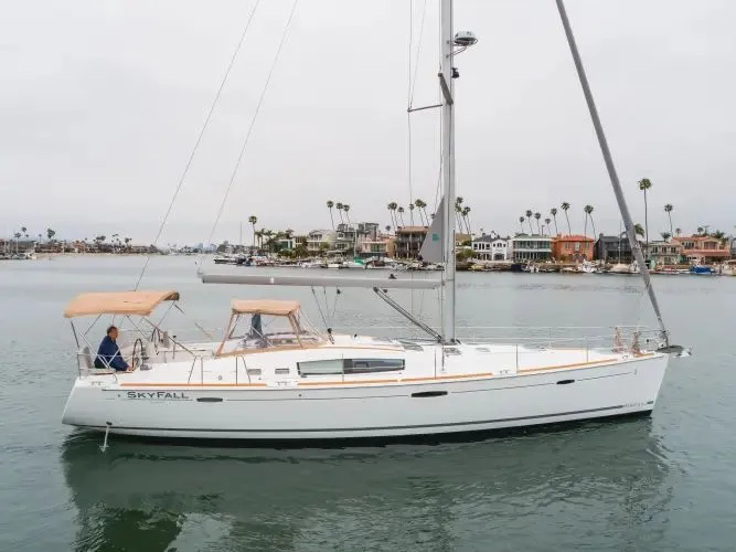 Slide: The Image of 2009 Beneteau Oceanis 49 - Image 9 - 9