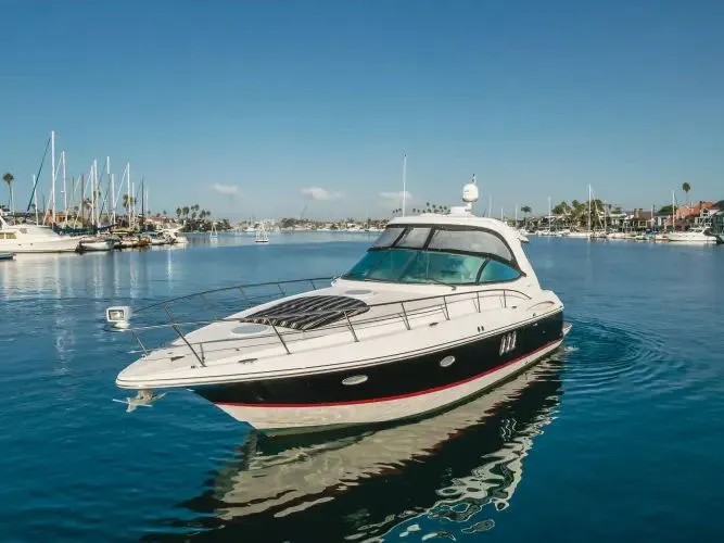 Slide: The Image of 2006 Cruisers Yachts 420 Express - Image 13 - 13