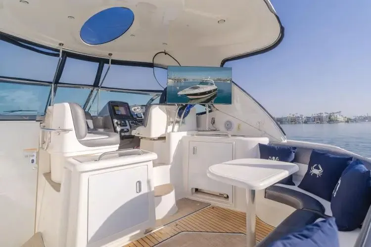 Slide: The Image of 2006 Cruisers Yachts 420 Express - Image 36 - 36