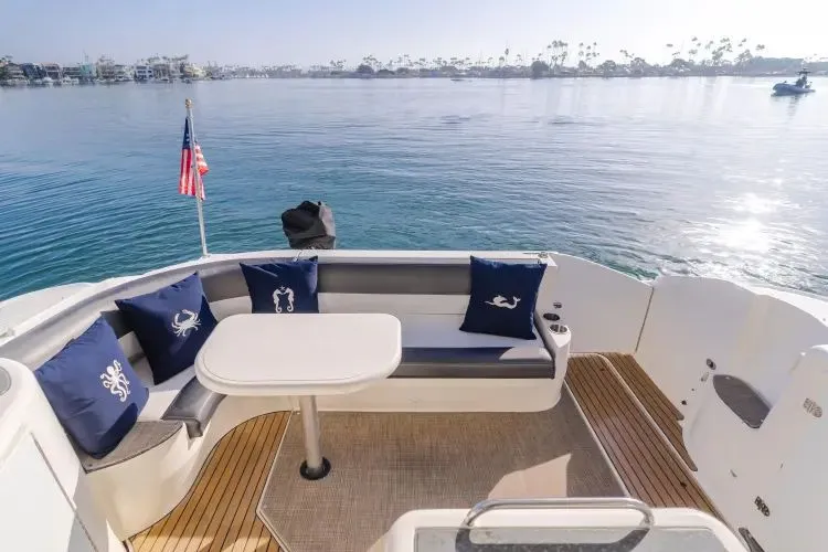 Slide: The Image of 2006 Cruisers Yachts 420 Express - Image 39 - 39