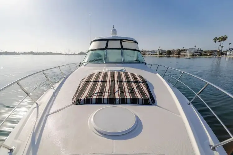 Slide: The Image of 2006 Cruisers Yachts 420 Express - Image 42 - 42