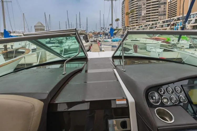 Slide: The Image of 2014 Regal 32 Express - Image 16 - 16