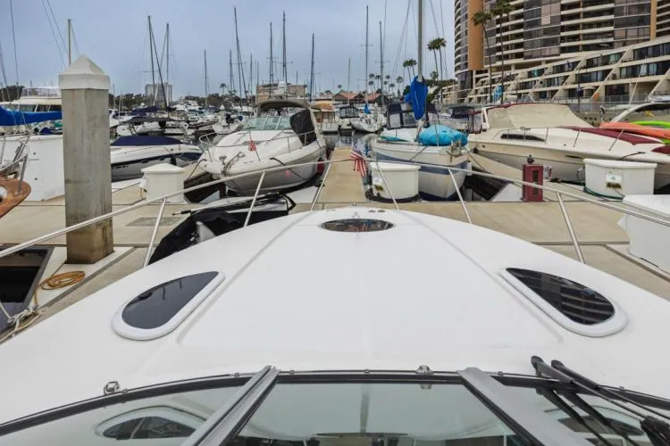 Slide: The Image of 2014 Regal 32 Express - Image 17 - 17