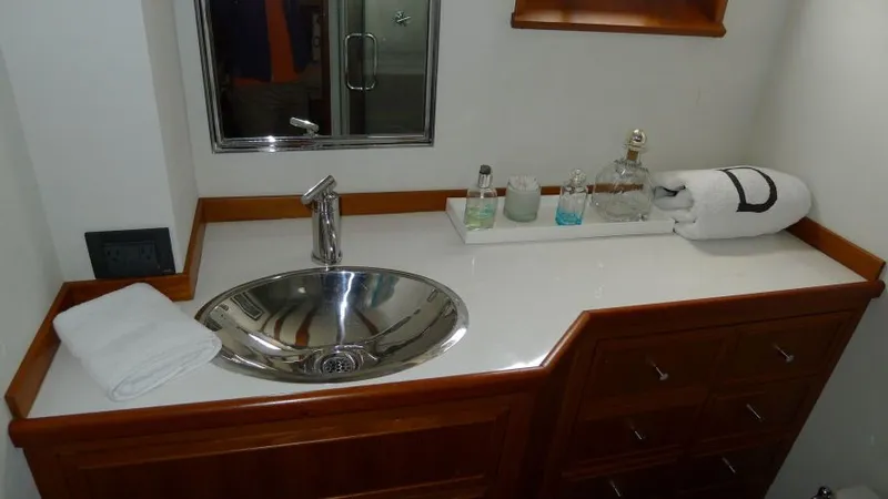 Slide: The Image of 1953 De Vries Lentsch 68 Motoryacht - Image 28 - 28