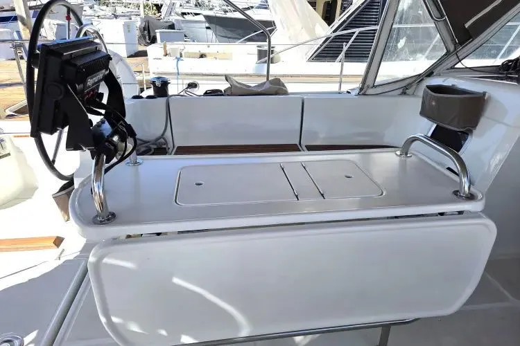 Slide: The Image of 2018 Jeanneau Sun Odyssey 479 - Image 15 - 15