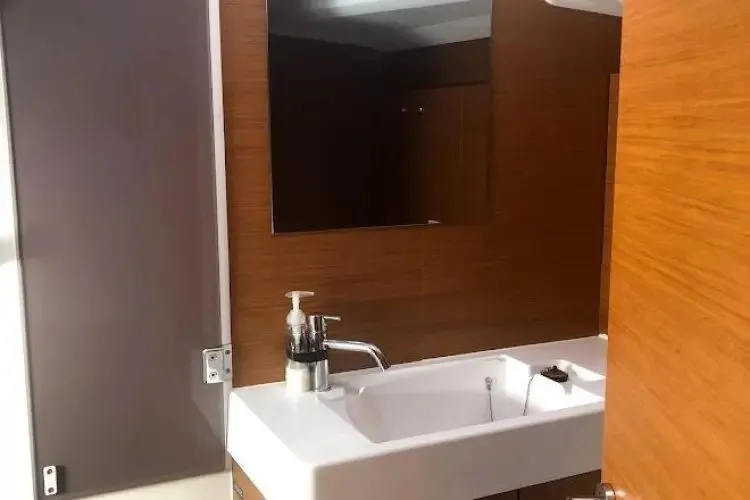 Slide: The Image of 2018 Jeanneau Sun Odyssey 479 - Image 39 - 39